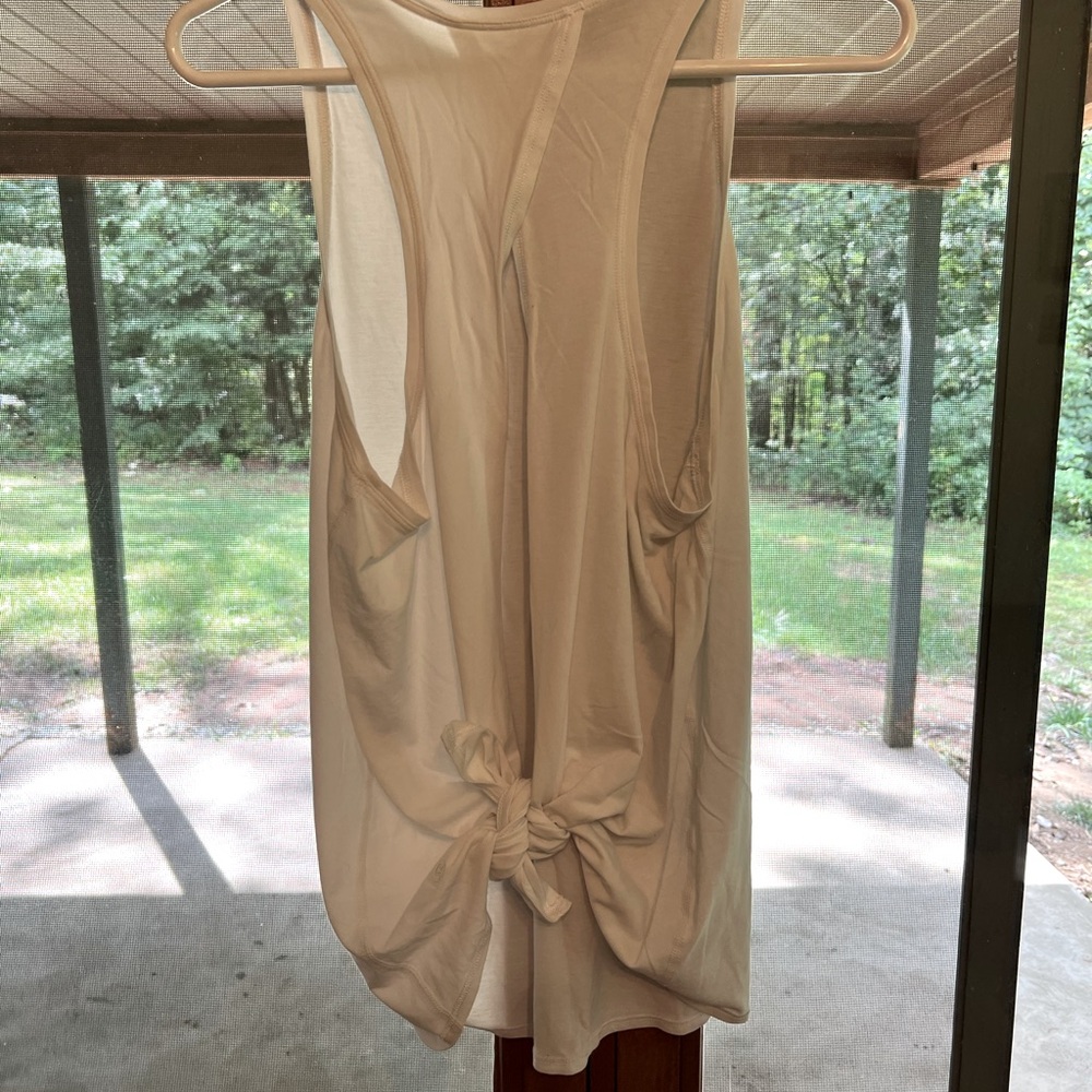 Lululemon white athletic tie top